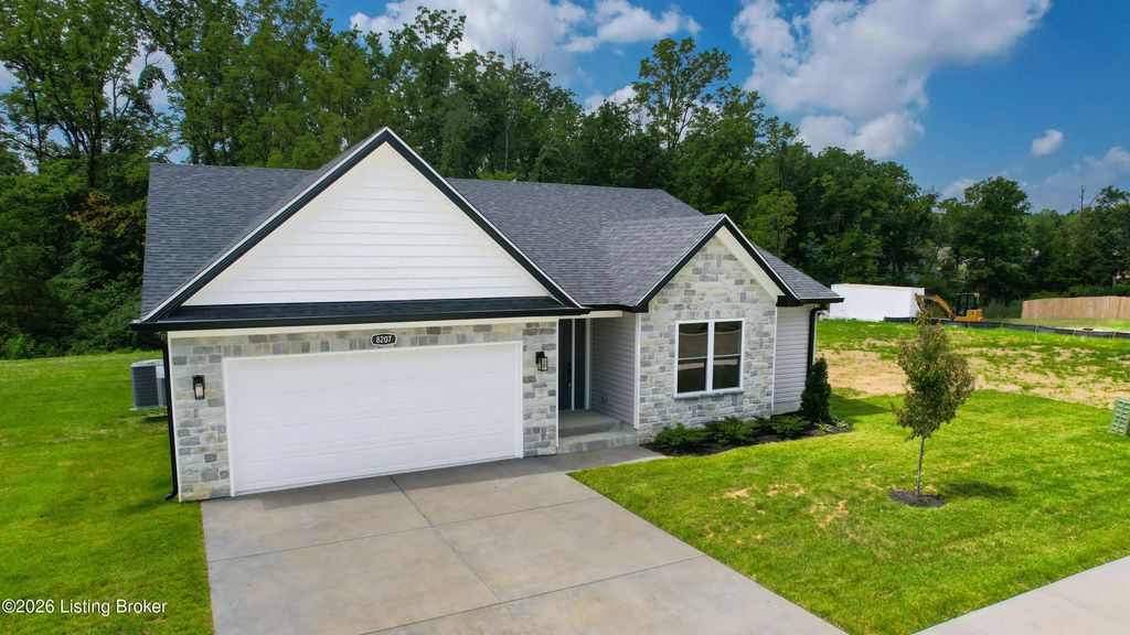 8207 Roseborough Rd, Louisville