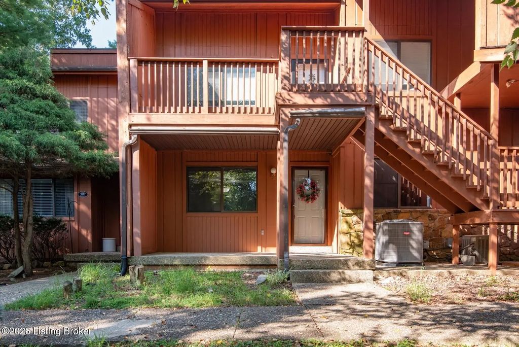 389 Piping Rock Rd, Brandenburg