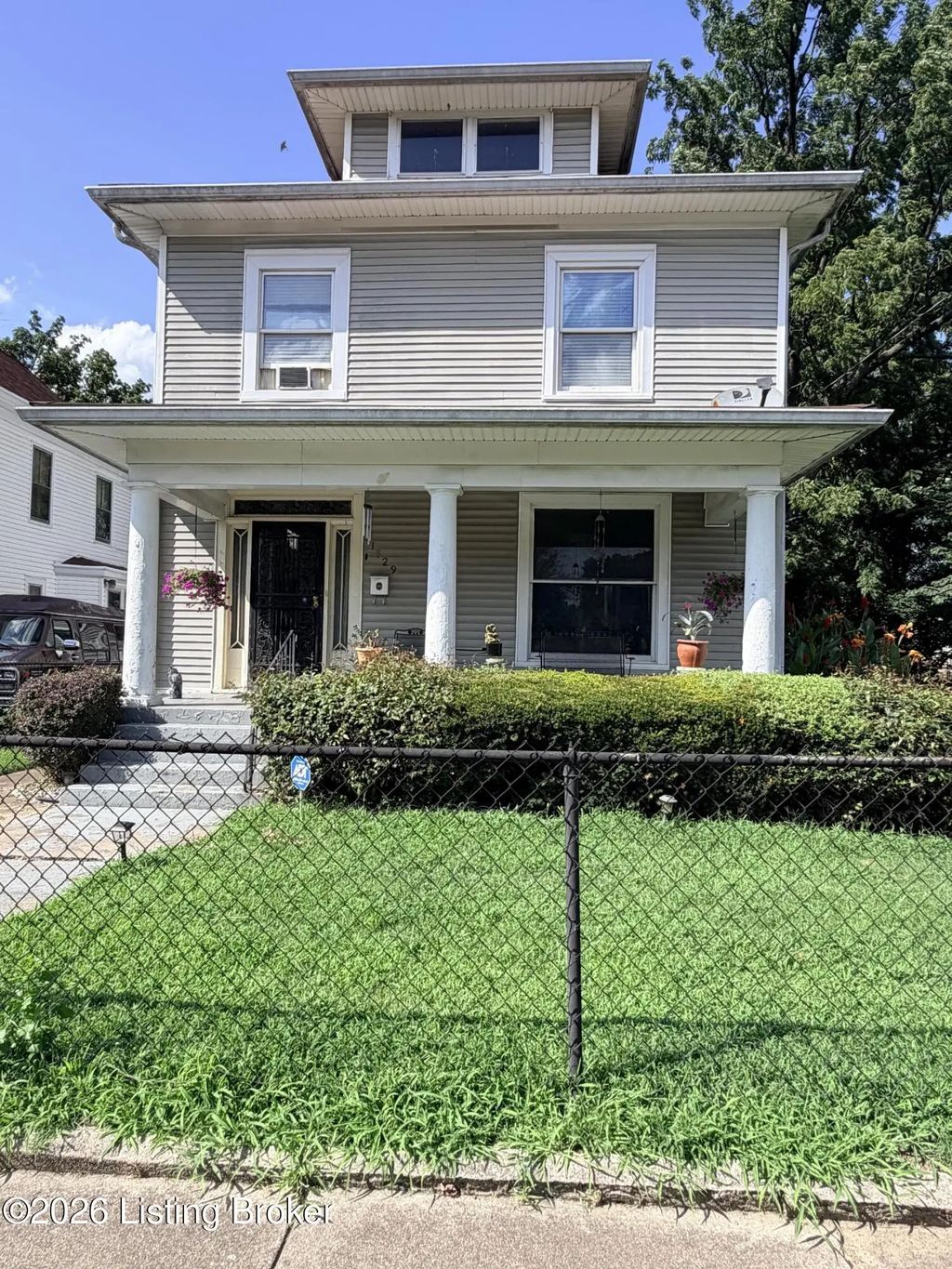 1829 W Burnett Ave, Louisville