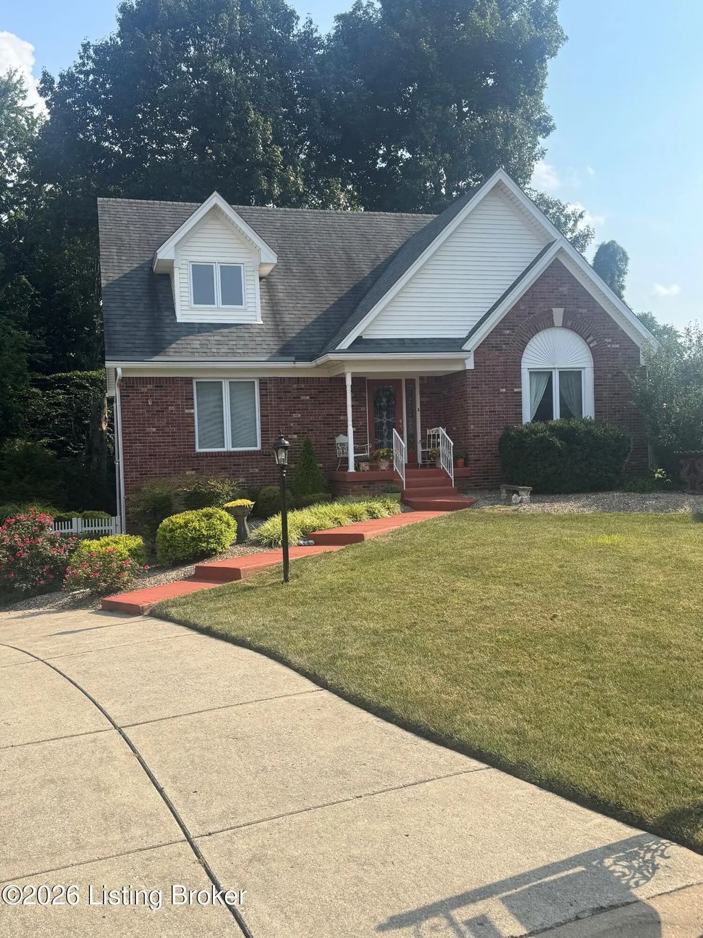 7730 Cottage Cove Way, Louisville