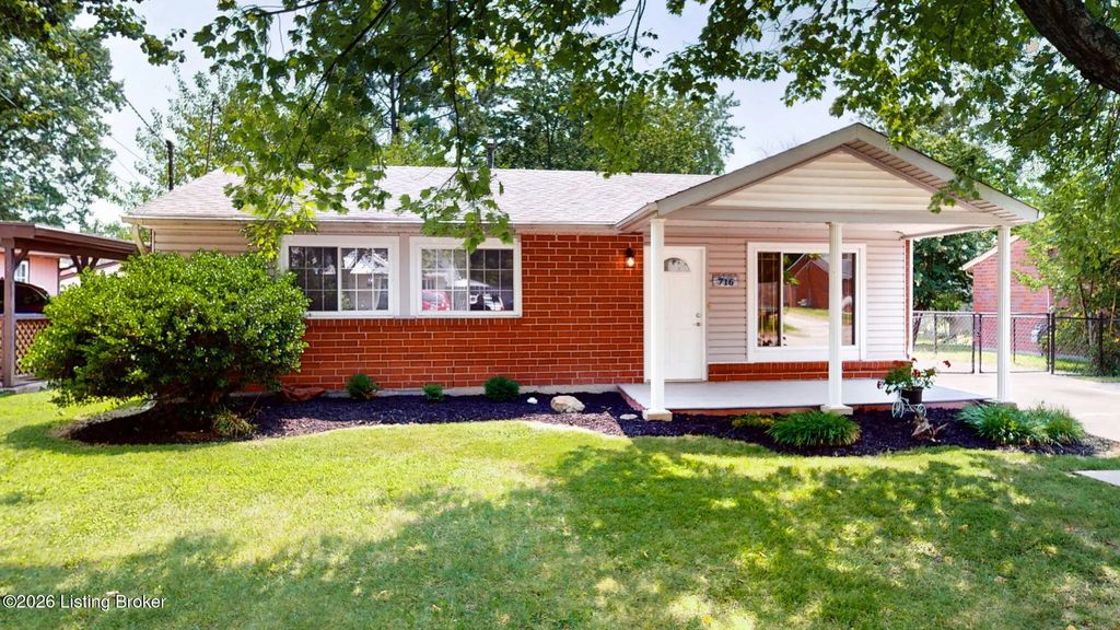 716 Glengarry Dr, Louisville
