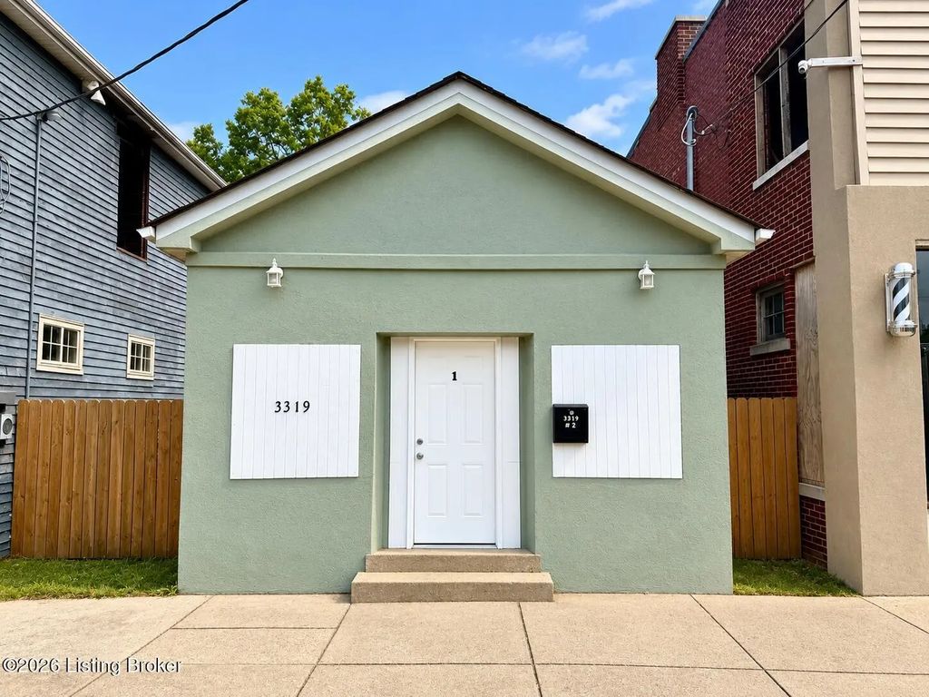 3319 W Market St 4, Louisville