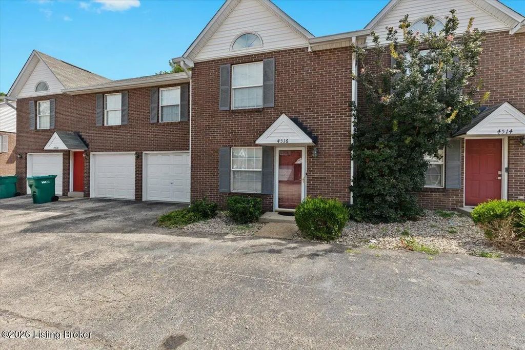 4516 Meadowlark Manor Ln, Louisville