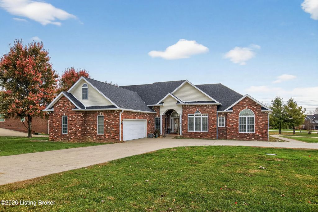 230 Rosewood Dr, Lebanon