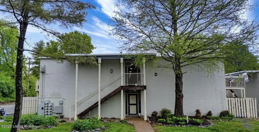 1935 Gardiner Ln Apt D48, Louisville