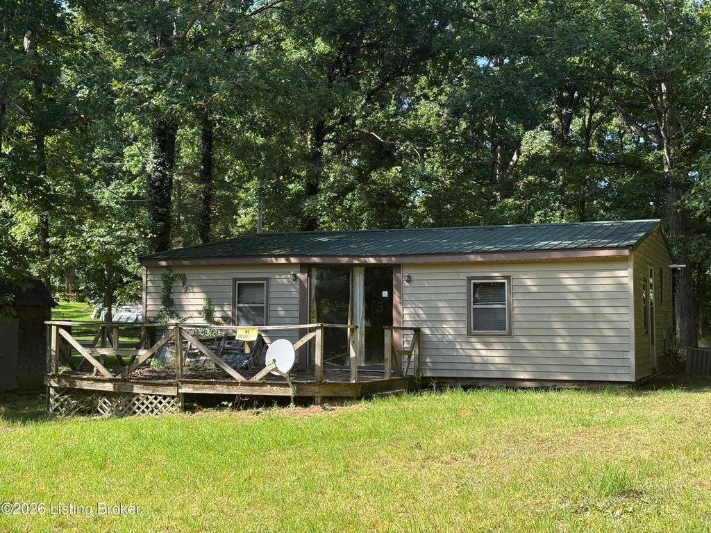 458 Foxwood Cir, Leitchfield