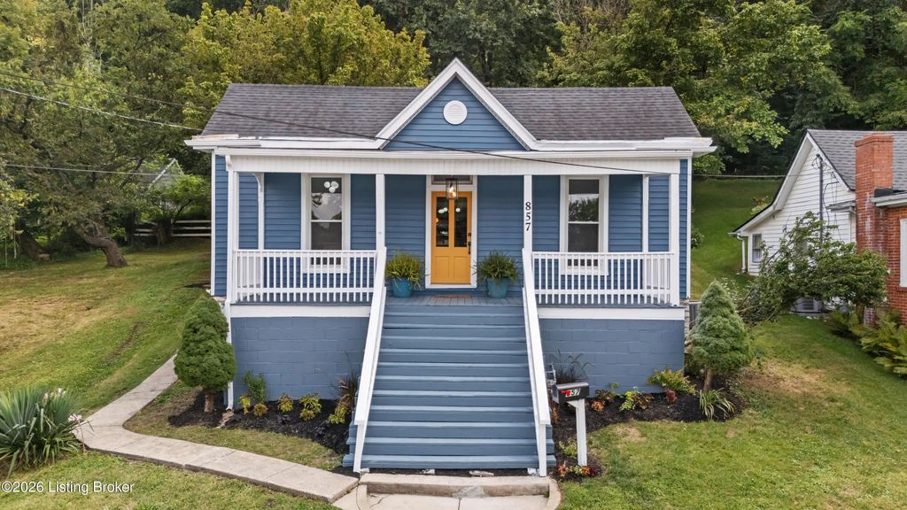 857 Leestown Ln, Frankfort