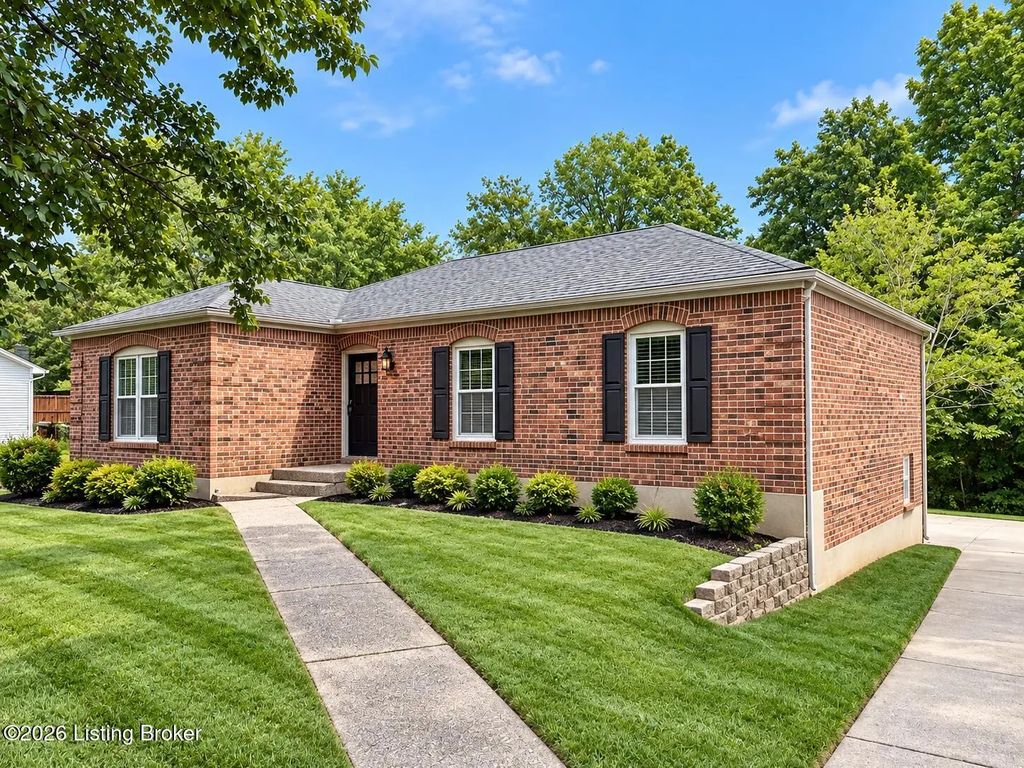 7308 1/2 Bluffington Rd, Louisville