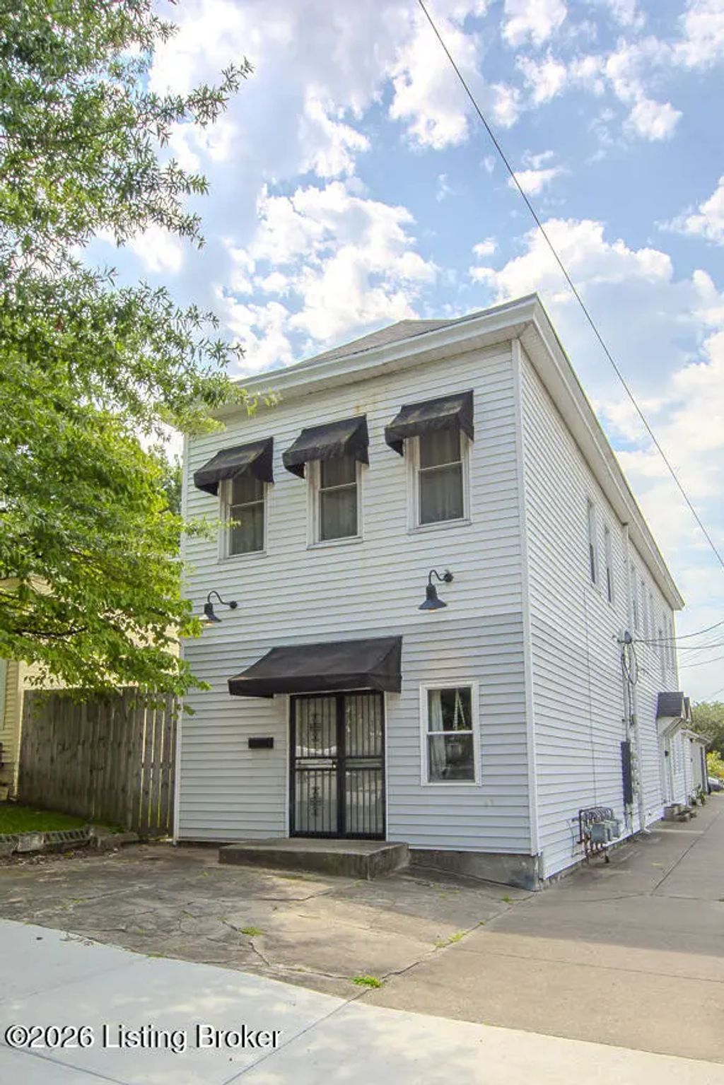 1000 E Caldwell St 3, Louisville