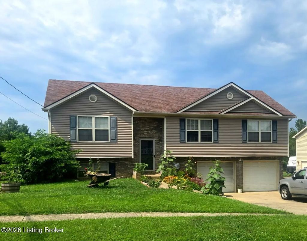 117 Seth Ct, Radcliff