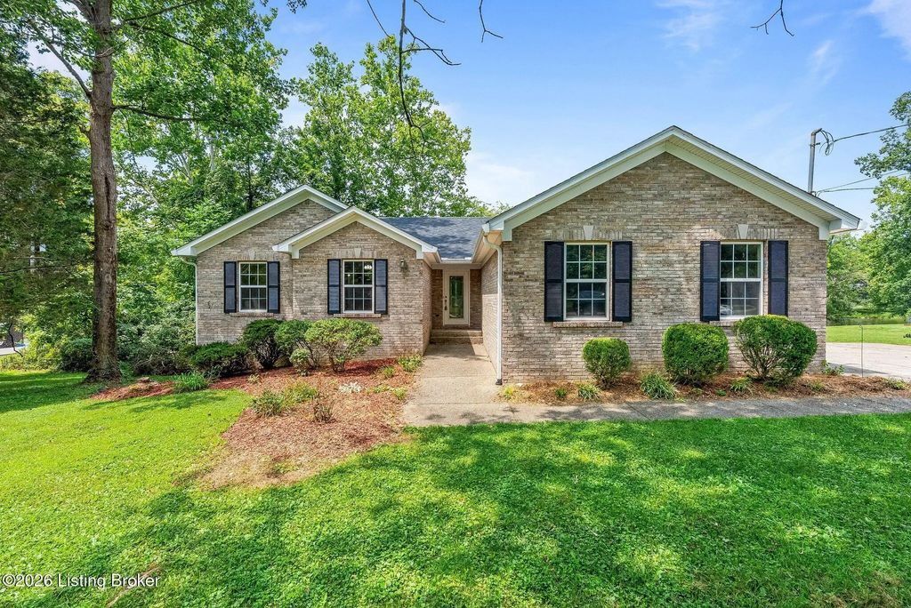 1601 Spinner Pl, La Grange