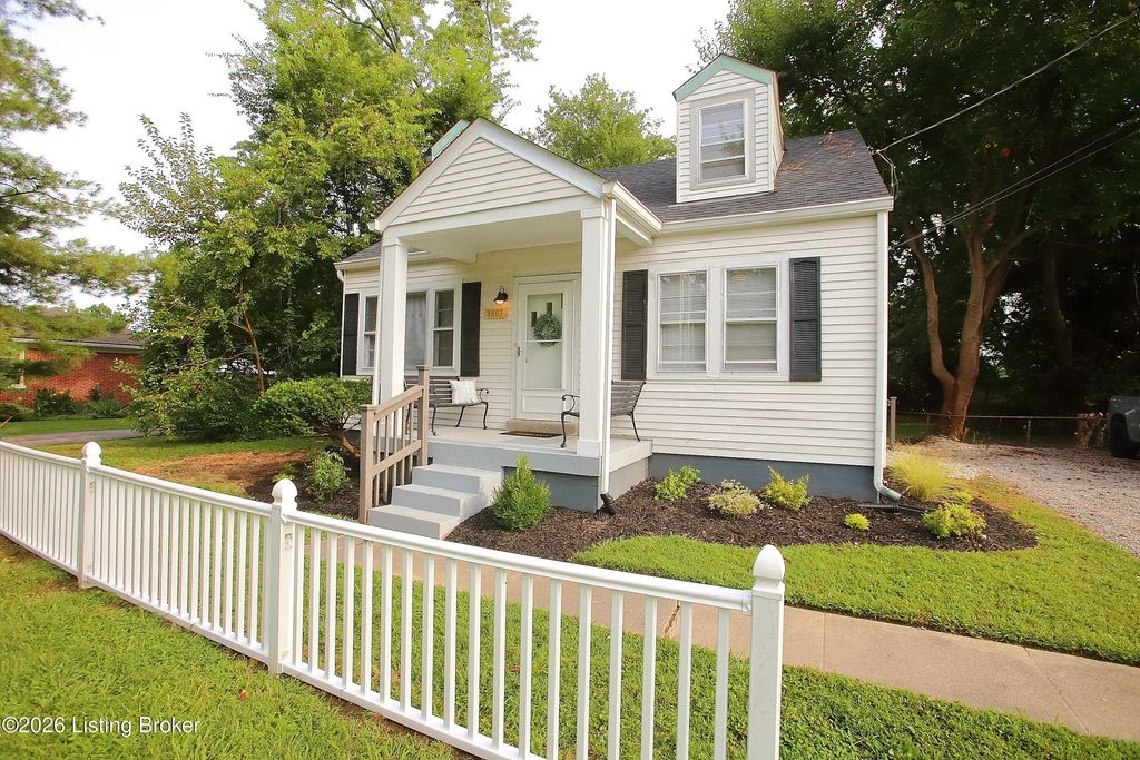8807 Ferndale Rd, Louisville