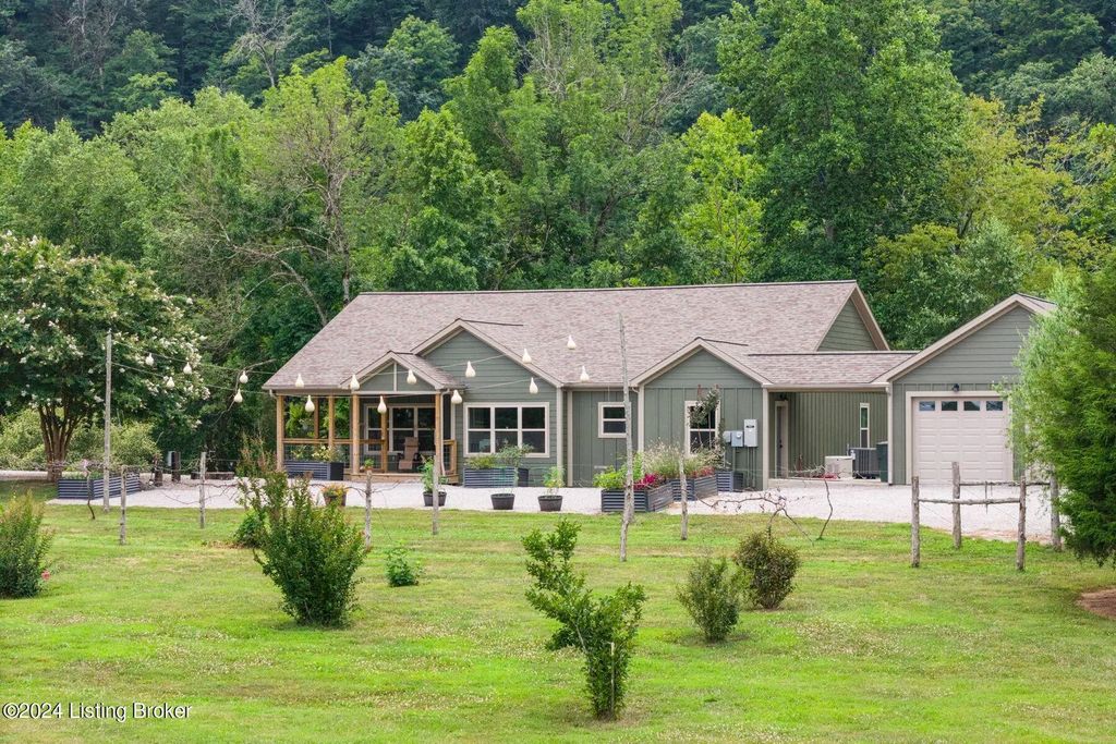115 Rosalind Way, Burkesville