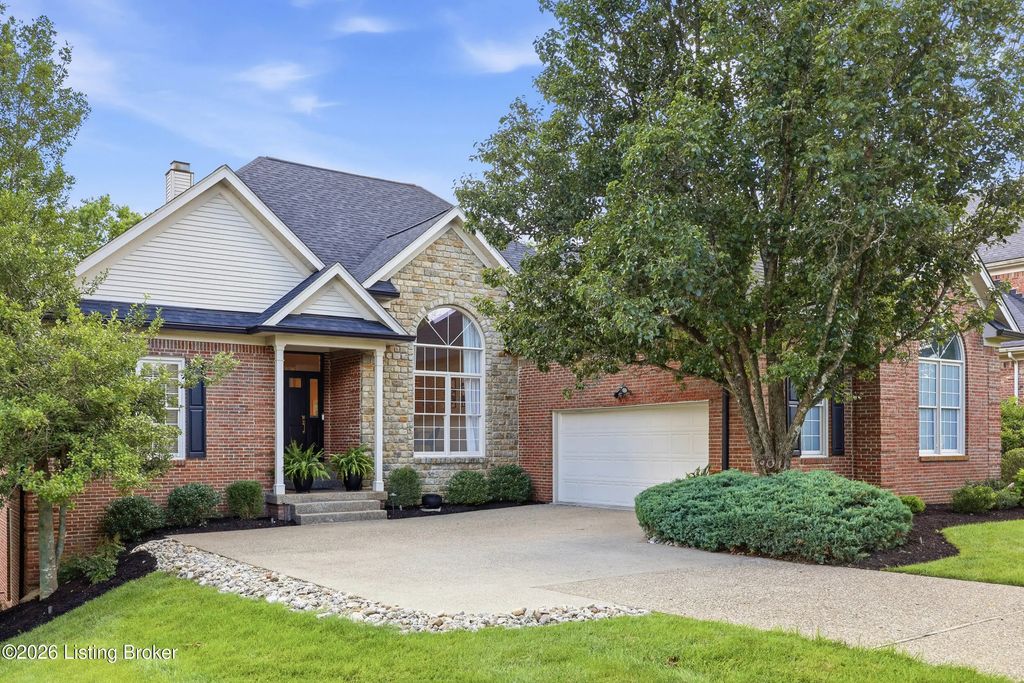 17120 Mallet Hill Dr, Louisville