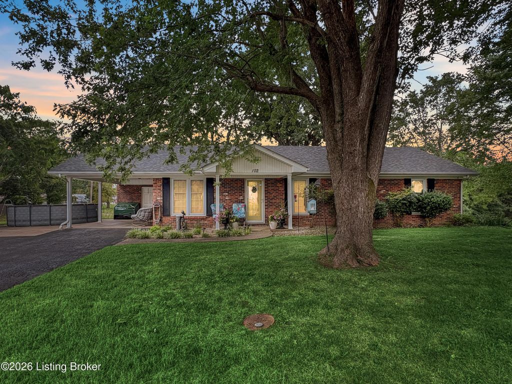 102 Walnut St, Raywick