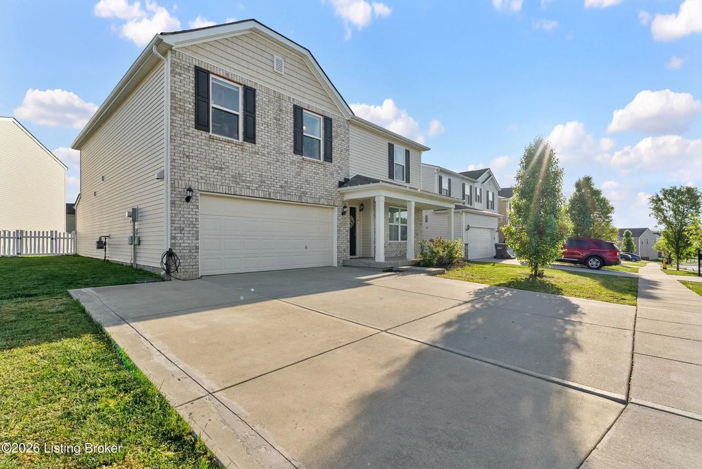 11723 Trottingham Cir, Louisville