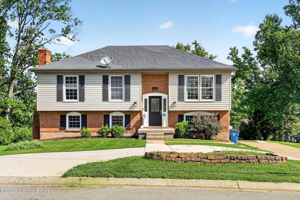 7430 E Orchard Grass Blvd, Crestwood