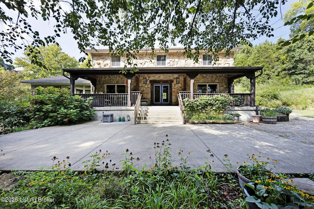 857 Overhill Dr, Shepherdsville