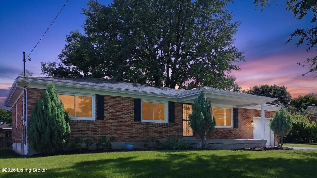 6610 Sunny Vale Way, Louisville