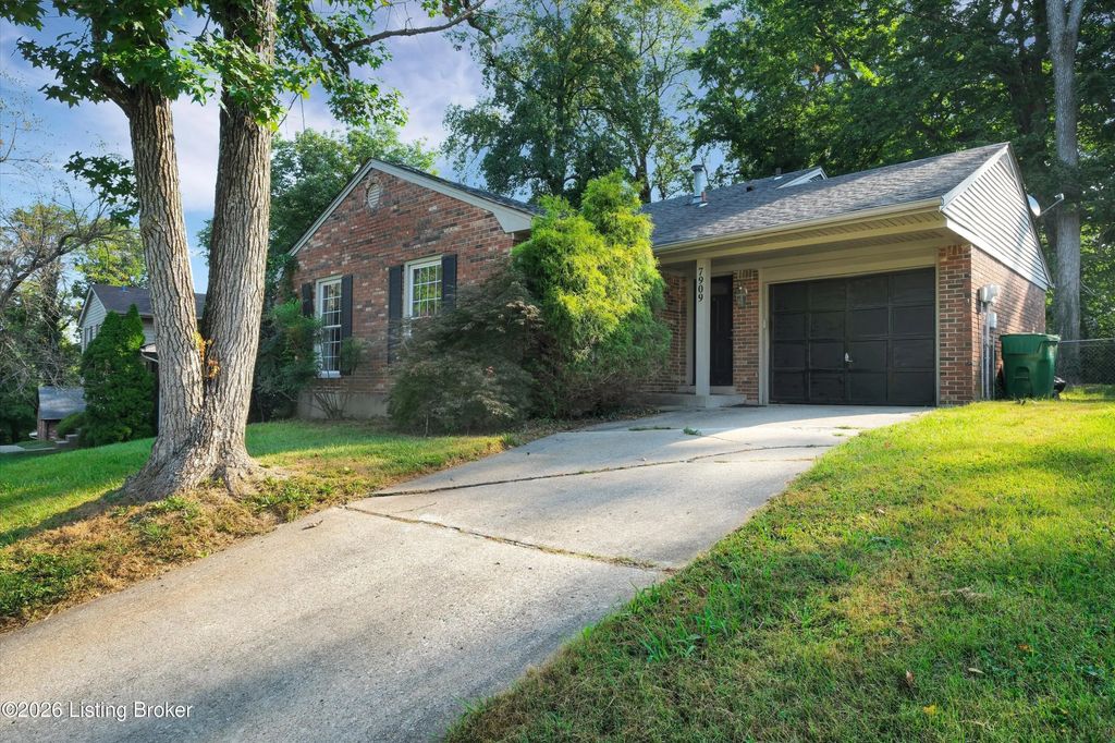 7909 Mary Sue Dr, Louisville