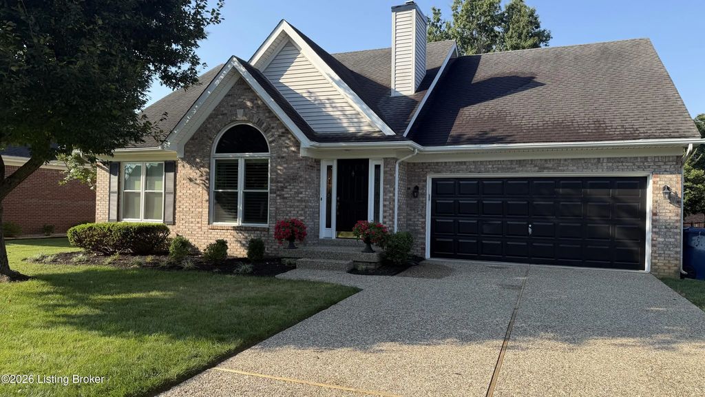 4310 Saratoga Hill Rd, Louisville