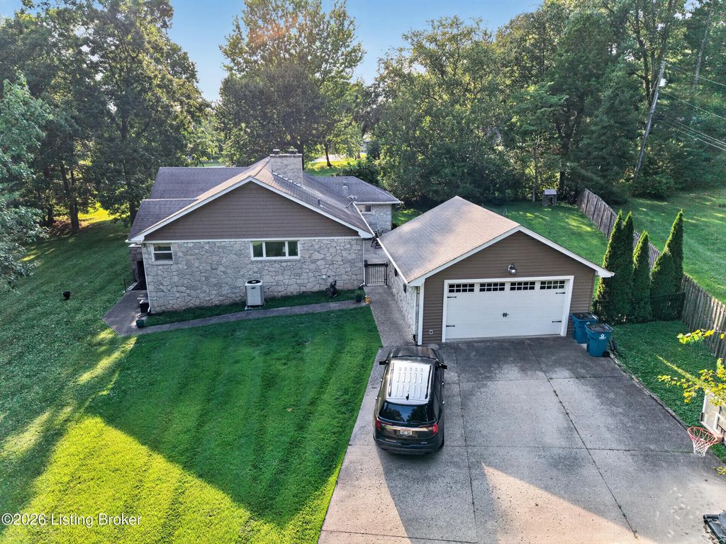 385 Briarwood Cir, Elizabethtown