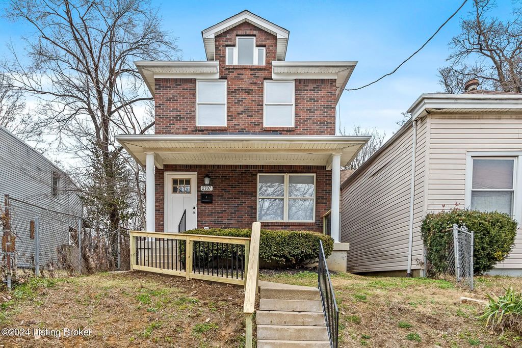 2707 W Madison St, Louisville