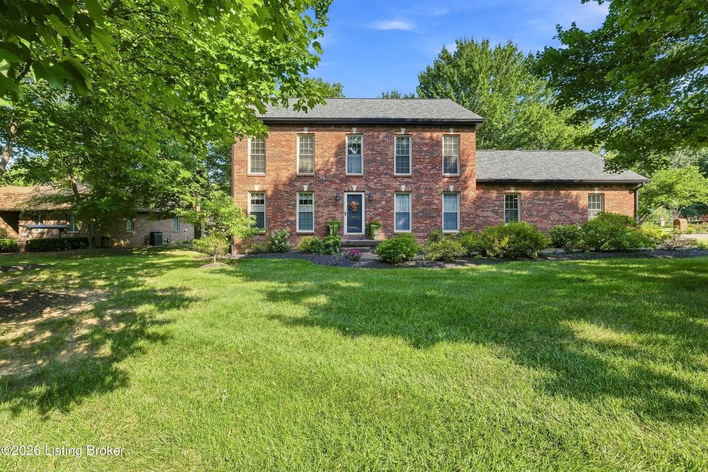1700 Oak Grove Dr, New Albany