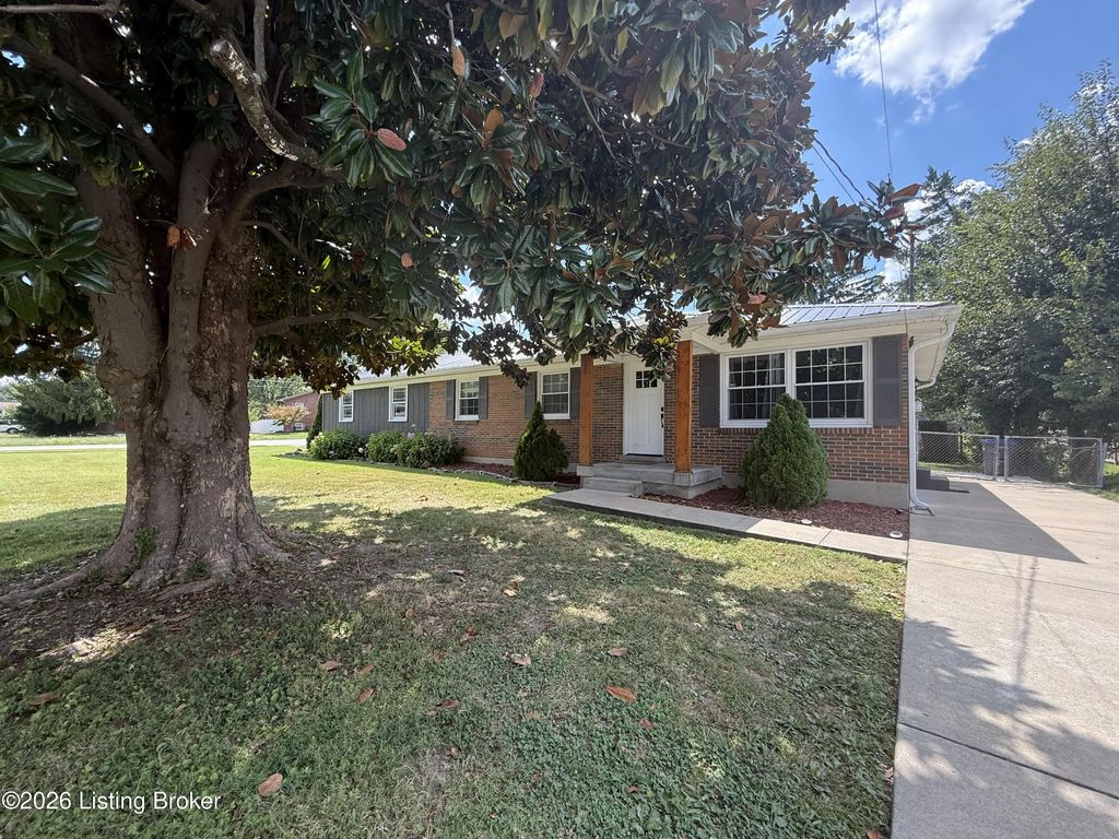 4904 Mile Of Sunshine Dr, Louisville