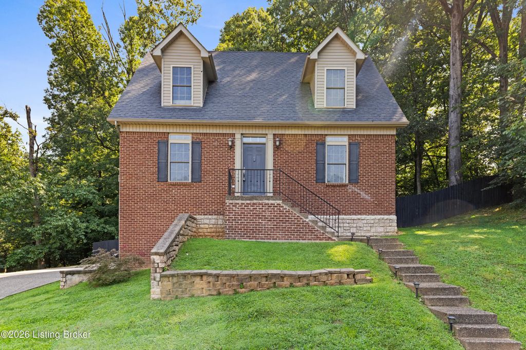 215 S Parkside Dr, Bardstown