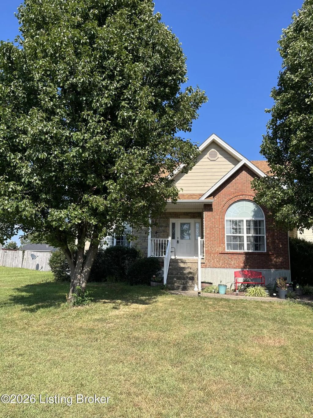 4900 S Woodland Dr, Radcliff