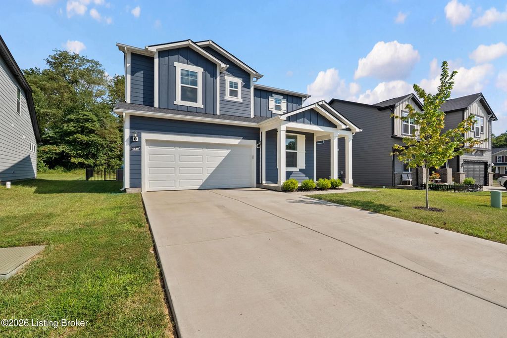 4629 Golden Eagle Dr, Louisville