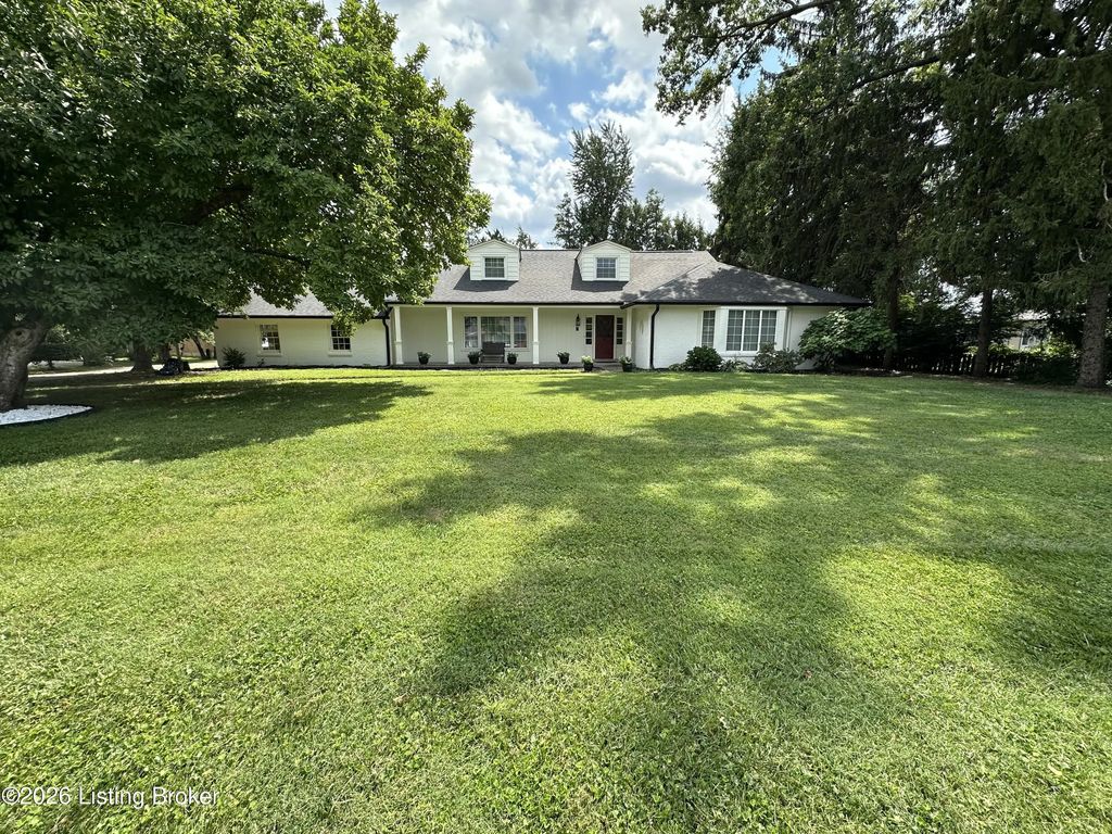 2003 Newmarket Dr, Louisville