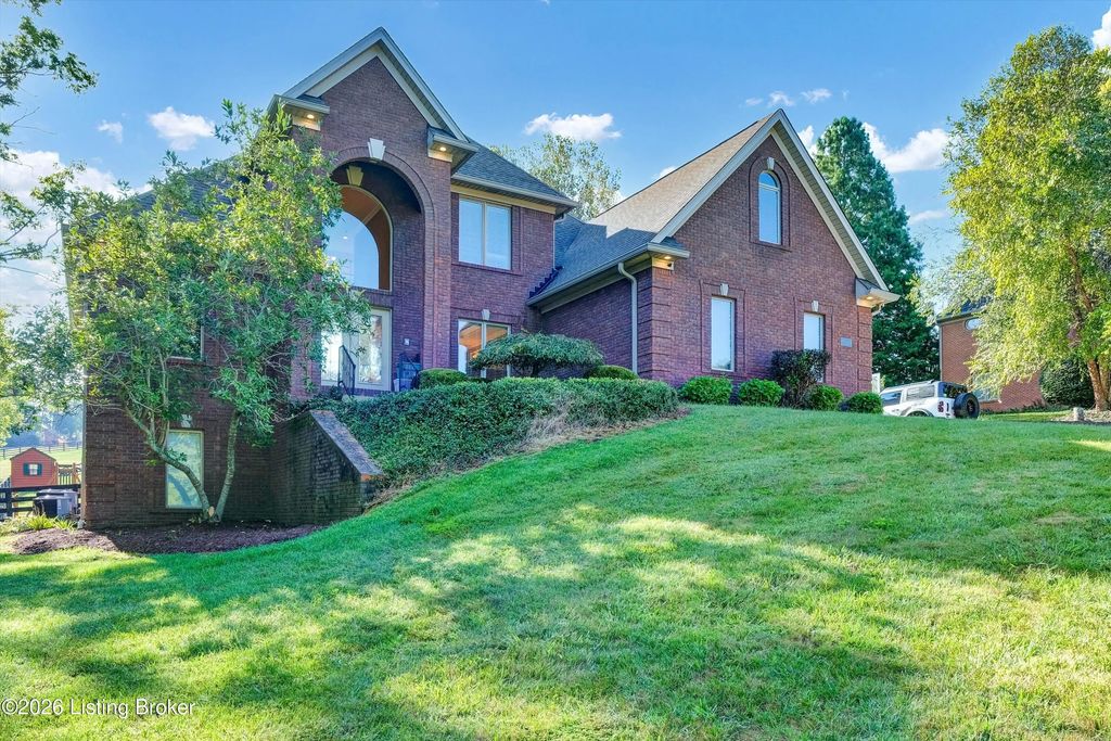 4540 Northridge Cir, Crestwood