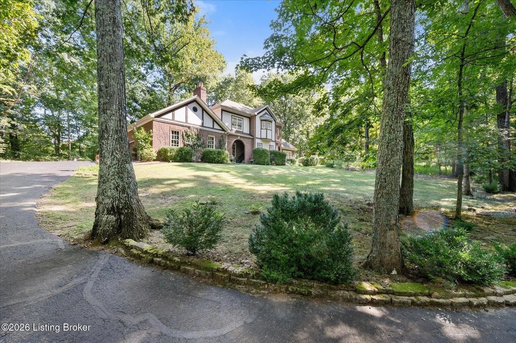 7101 Hickory Valley Rd, Jeffersontown