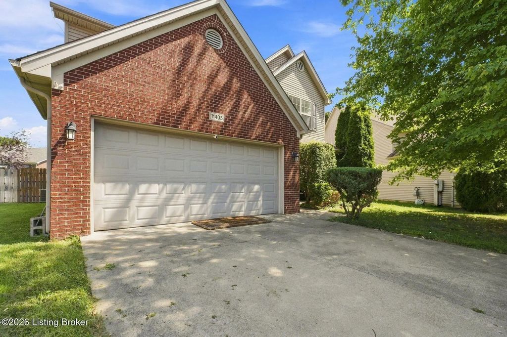 11405 Walnut Farm Pl, Louisville