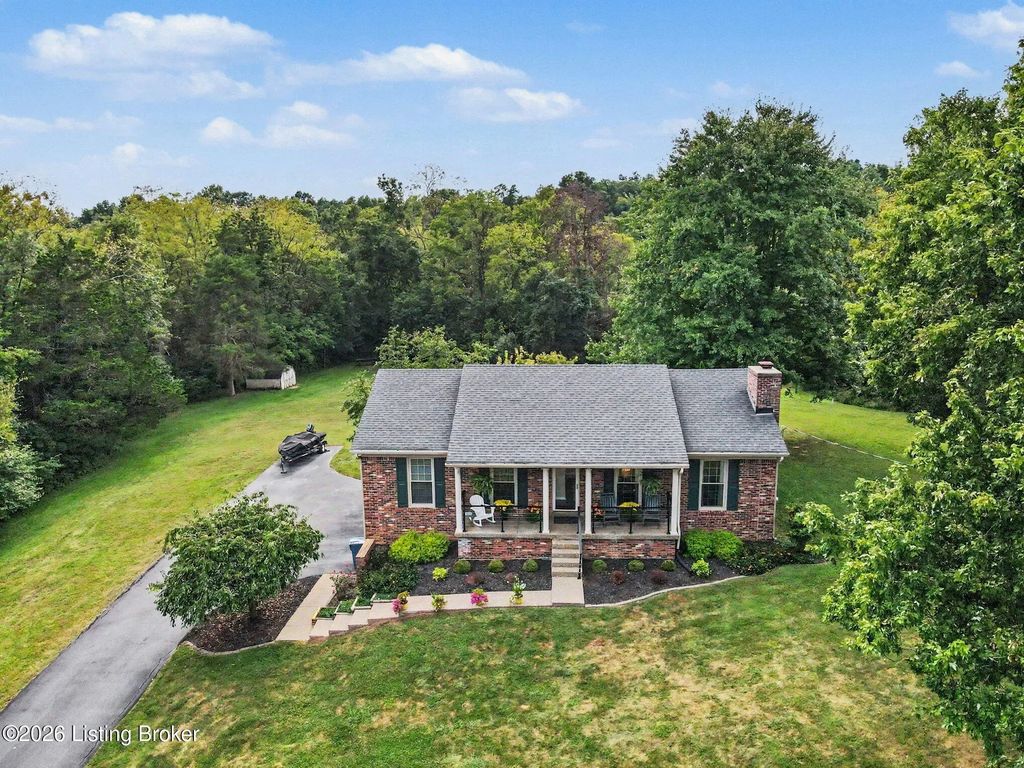 1804 Deer Run Rd, La Grange