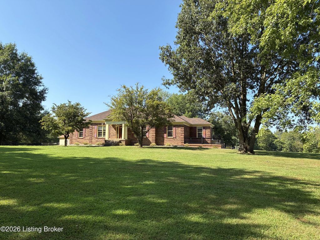 2400 Sir Roberts Way, Louisville