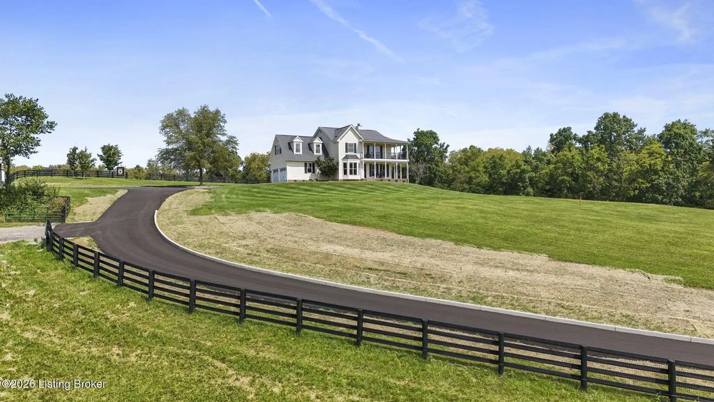 494 Wooded Hills Rd, Pendleton
