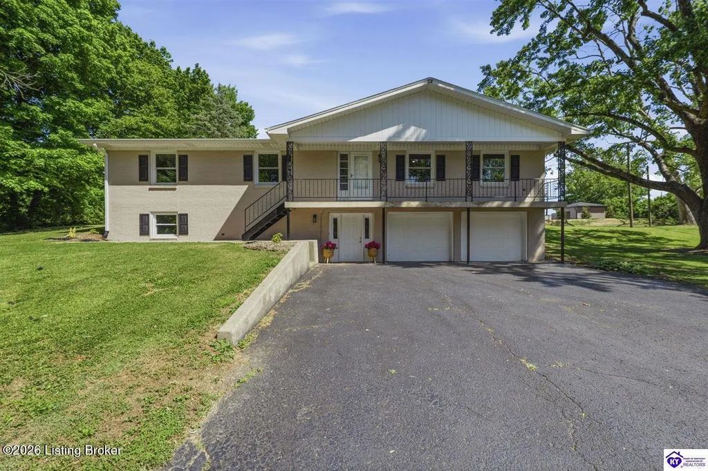 213 W French St, Elizabethtown