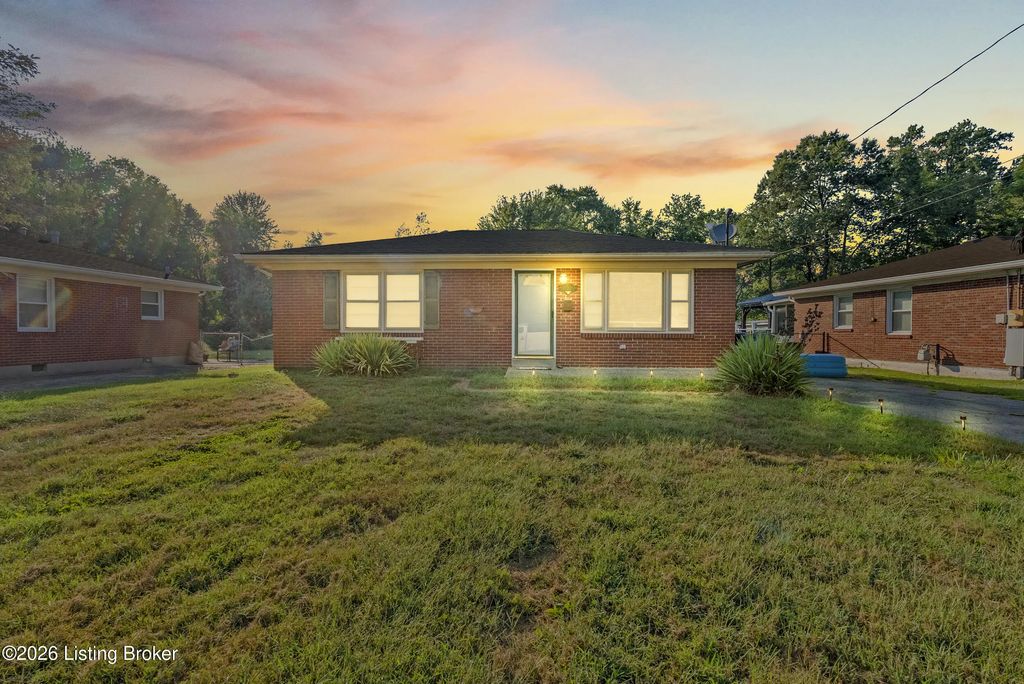 4438 Lynnview Dr, Louisville