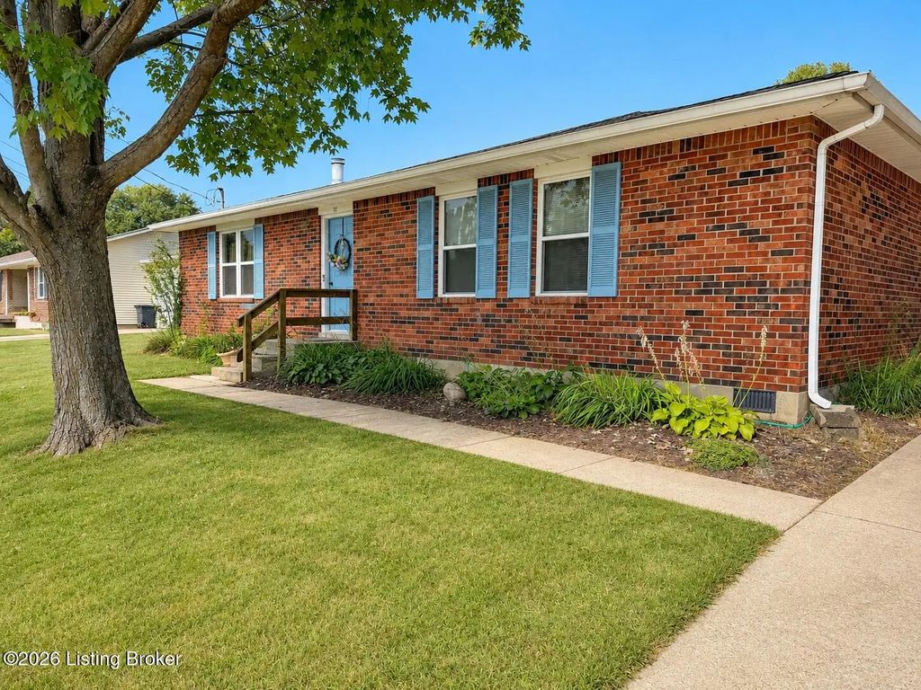102 Heather Ct, Radcliff