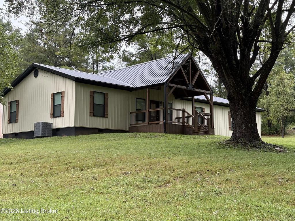 1825 Ky-1385, Hardinsburg