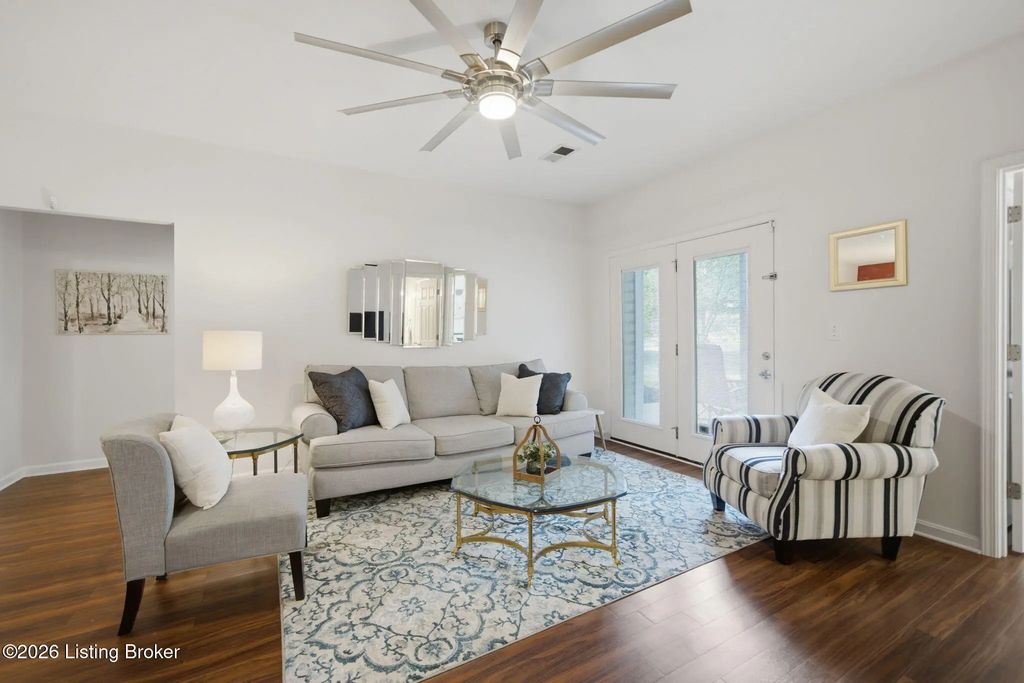 10200 Deer Vista Dr 101, Louisville