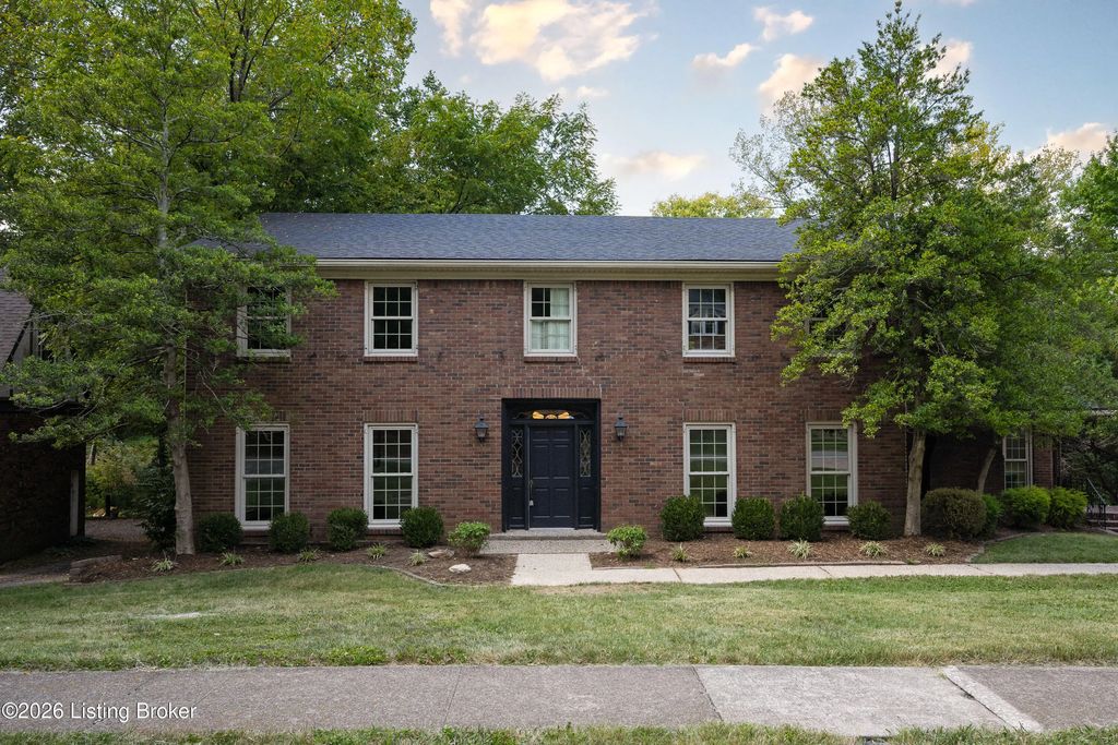 2108 Bainbridge Row Dr, Louisville
