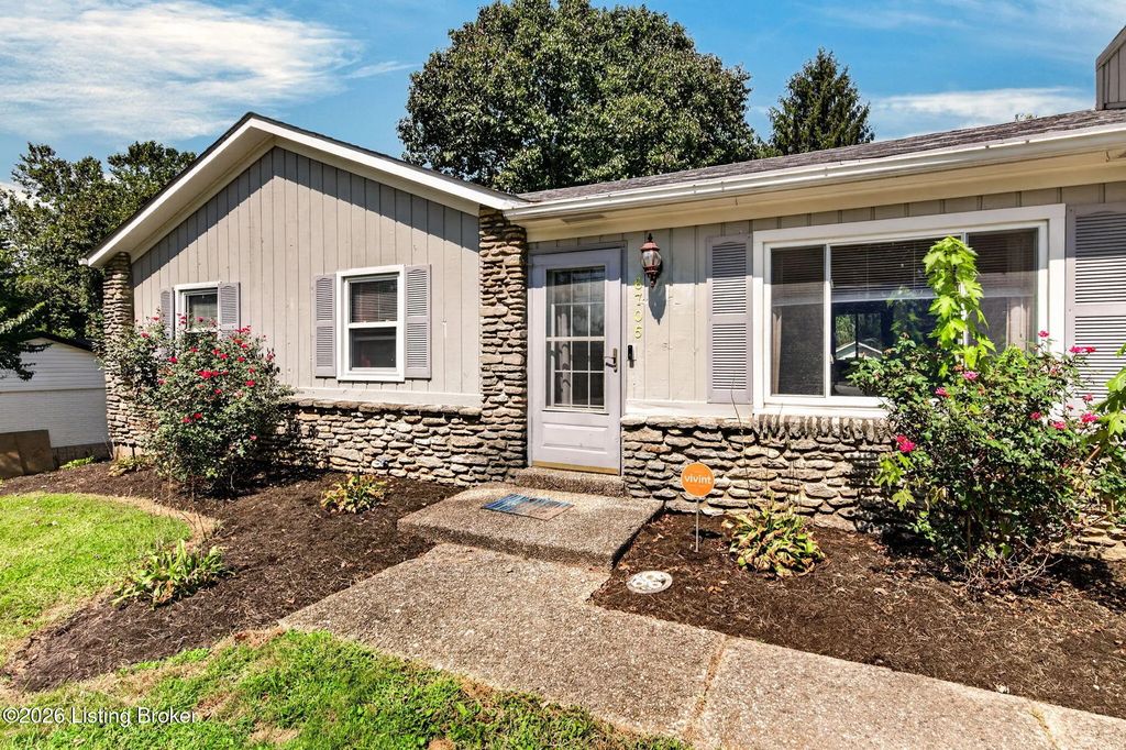 6705 Robin Rd, Crestwood