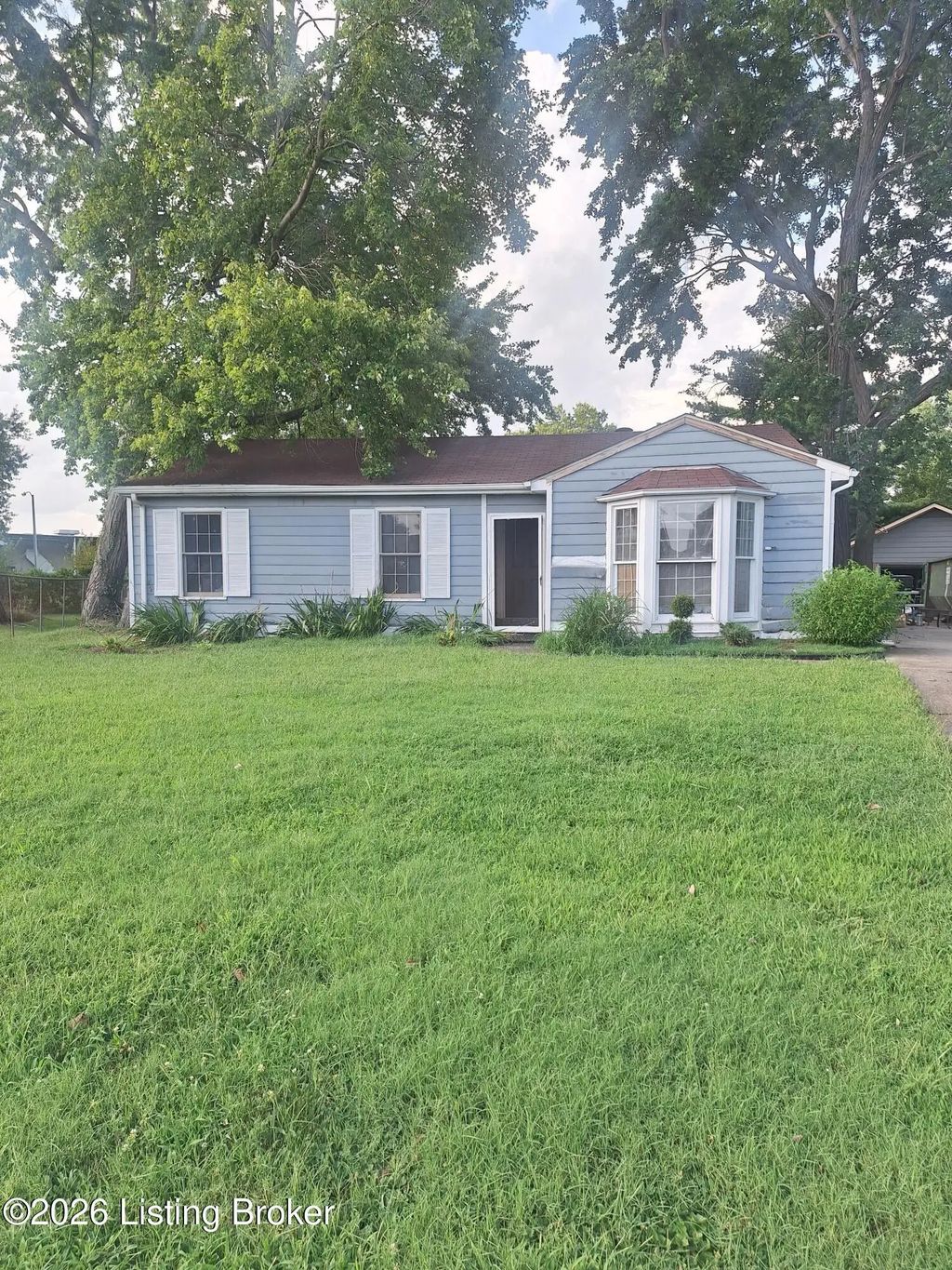 4401 Bridgeman Ct, Louisville