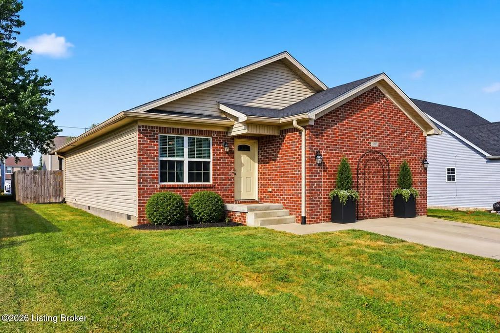2066 Osprey Cove Dr, Shelbyville