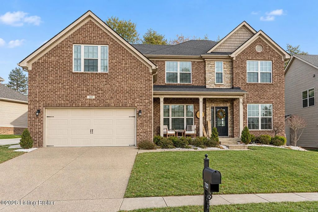 703 Dehart Ln, Louisville