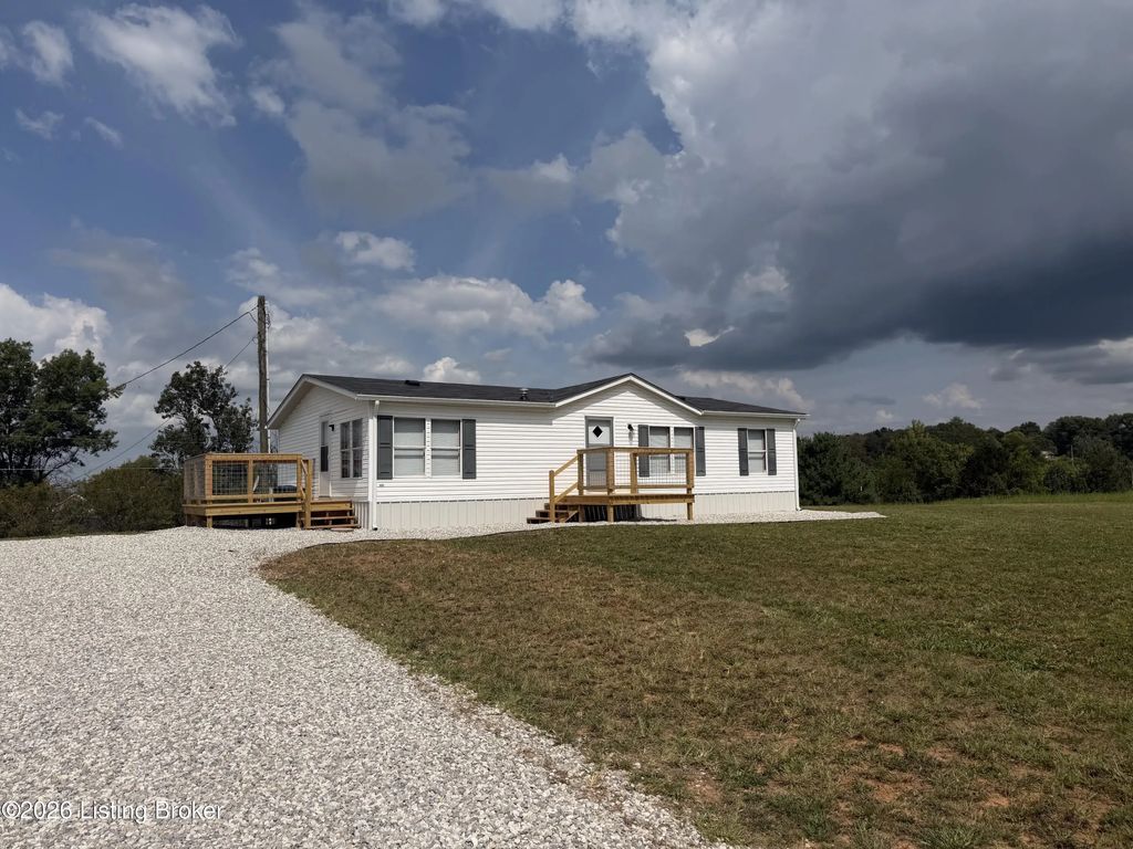 70 Youngstown St, Hardyville